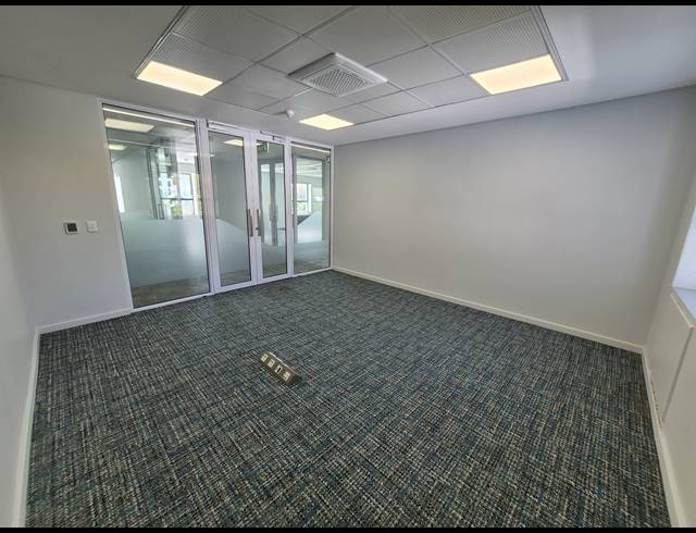 667M² OFFICE TO LET IN WOODMEAD